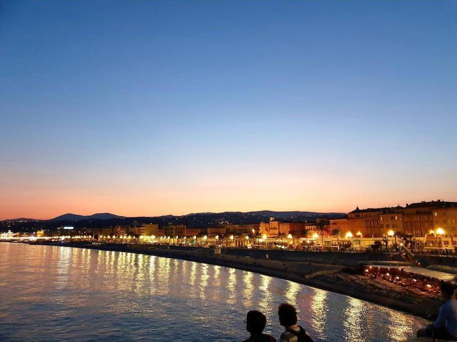 Studio T1 Centre - Ideal Couple & Amis - Confort - Wifi - Calme - Climatisation - Coin Terrasse Appartamento *
